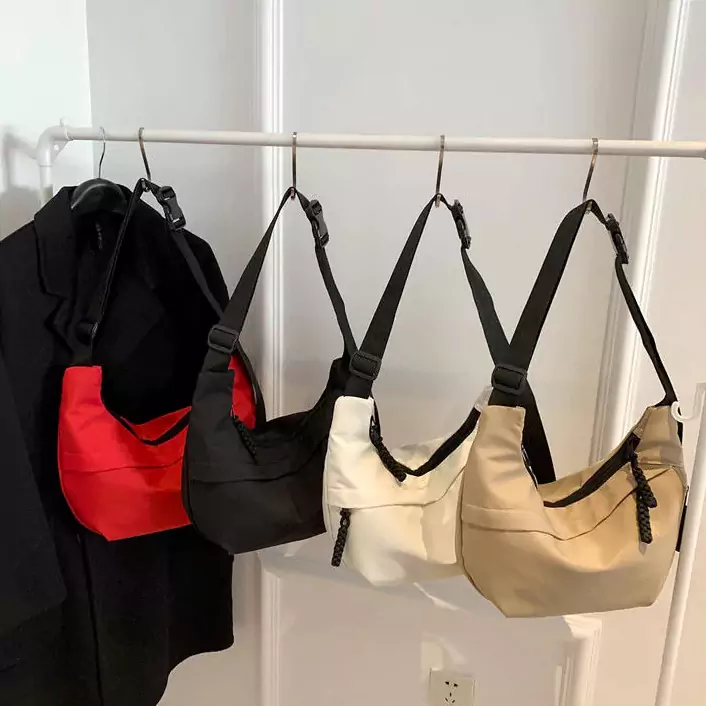 Beg Crossbody Nilon Pelajar Ringan